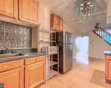 1453 Woodall Street - Photo Thumbnail 9