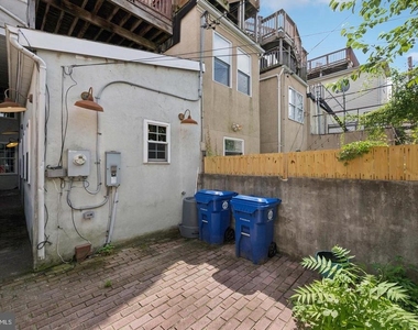 1814 E Pratt Street - Photo Thumbnail 31