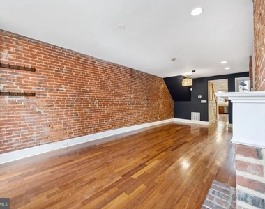 1814 E Pratt Street - Photo Thumbnail 5