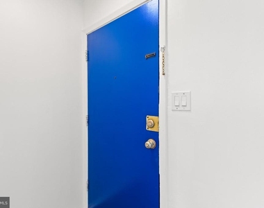 3921 Maine Avenue - Photo Thumbnail 4