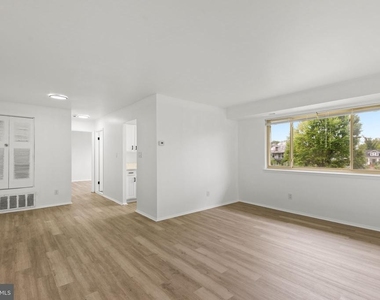 3921 Maine Avenue - Photo Thumbnail 5