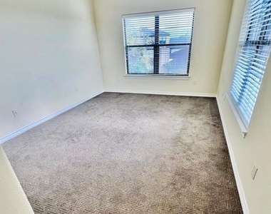 1405 Delsie Dr - Photo Thumbnail 11