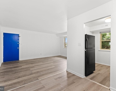 3921 Maine Avenue - Photo Thumbnail 6