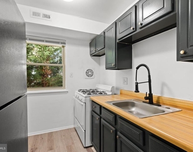 3921 Maine Avenue - Photo Thumbnail 8
