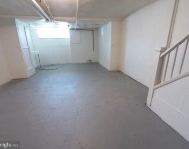 3214 W Baltimore Street - Photo Thumbnail 11