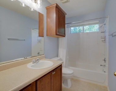 1512 Davis Mountain Loop - Photo Thumbnail 14