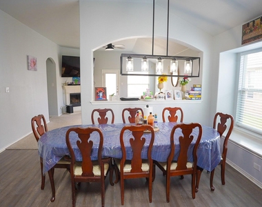 149 Firwood N - Photo Thumbnail 13