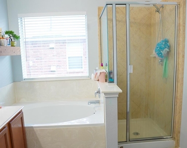 149 Firwood N - Photo Thumbnail 7