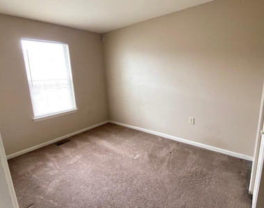 2461 Medford Court - Photo Thumbnail 14