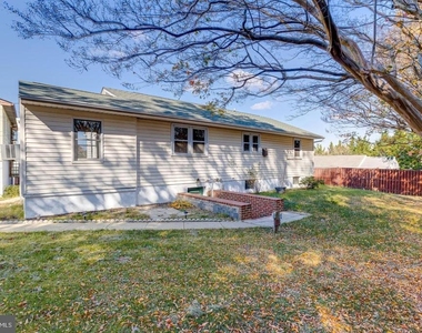 461 Oakton Road - Photo Thumbnail 1