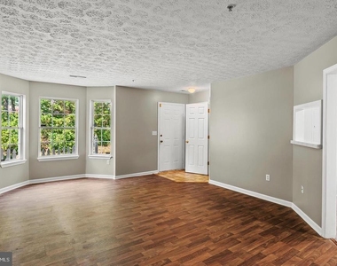 50 Amberstone Court - Photo Thumbnail 2