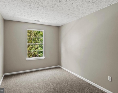 50 Amberstone Court - Photo Thumbnail 12
