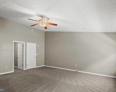 50 Amberstone Court - Photo Thumbnail 17