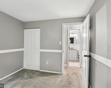 1812 Foxdale Court - Photo Thumbnail 19