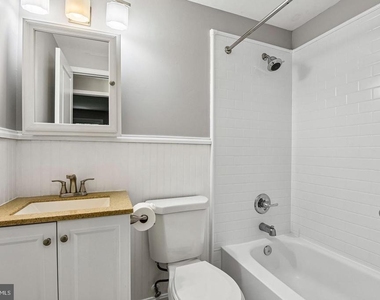 1812 Foxdale Court - Photo Thumbnail 20