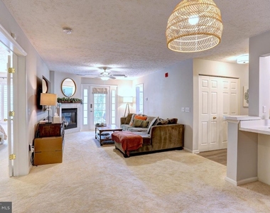 2056 Quaker Way - Photo Thumbnail 15