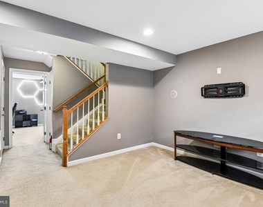 1701 Hayle Drive - Photo Thumbnail 26