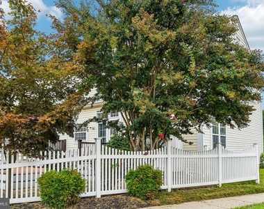 1701 Hayle Drive - Photo Thumbnail 35