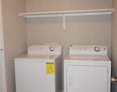 399 Langely - Photo Thumbnail 13