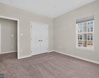 1303 Cheswick Lane - Photo Thumbnail 9