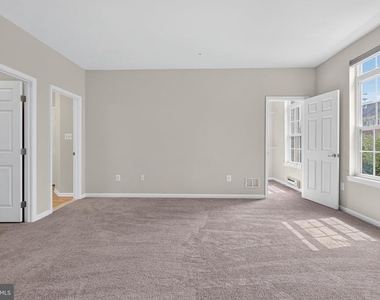 1303 Cheswick Lane - Photo Thumbnail 16