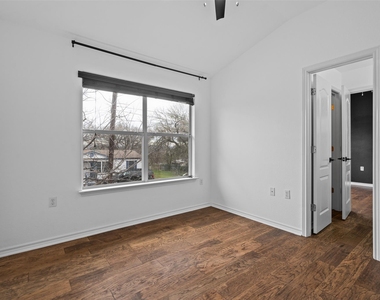 7312 E Ben White Blvd - Photo Thumbnail 17