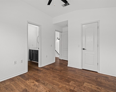 7312 E Ben White Blvd - Photo Thumbnail 18