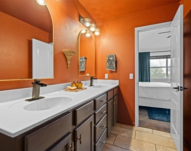 7312 E Ben White Blvd - Photo Thumbnail 29