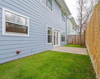 7312 E Ben White Blvd - Photo Thumbnail 32
