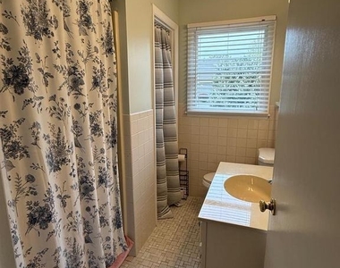 258 Riverside Road - Photo Thumbnail 12