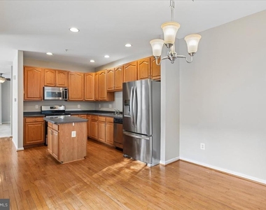 272 Braxton - Photo Thumbnail 5