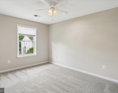 272 Braxton - Photo Thumbnail 17