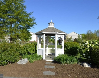 272 Braxton - Photo Thumbnail 25