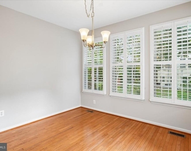 272 Braxton - Photo Thumbnail 4