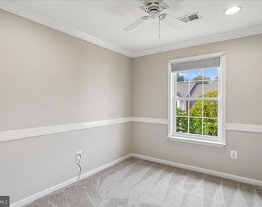 272 Braxton - Photo Thumbnail 13
