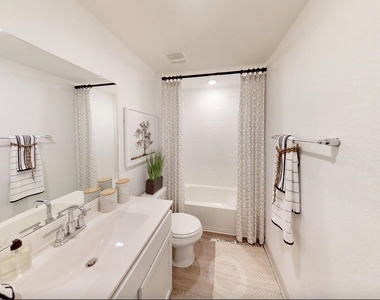 225 Fort Clark Springs Dr - Photo Thumbnail 4