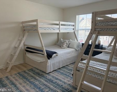 219 Lackawanna Lane - Photo Thumbnail 19