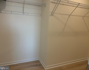 219 Lackawanna Lane - Photo Thumbnail 15