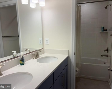 219 Lackawanna Lane - Photo Thumbnail 16