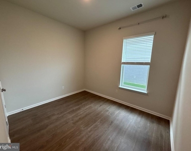 34336 East Lake - Photo Thumbnail 7