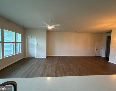 34336 East Lake - Photo Thumbnail 3
