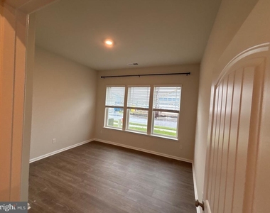 34336 East Lake - Photo Thumbnail 16