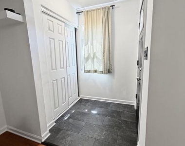 32 Ethan Allen Court - Photo Thumbnail 3