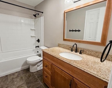 32 Ethan Allen Court - Photo Thumbnail 18