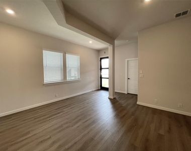 128 Radnor Rd - Photo Thumbnail 16