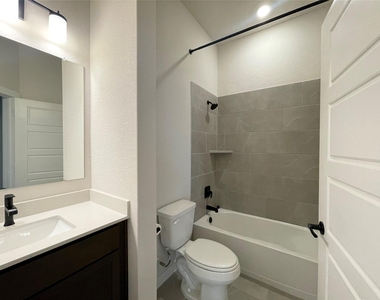 128 Radnor Rd - Photo Thumbnail 13