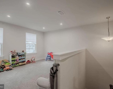 219 Felix Drive - Photo Thumbnail 9
