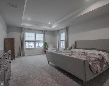 219 Felix Drive - Photo Thumbnail 18