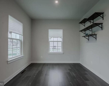 219 Felix Drive - Photo Thumbnail 38