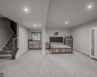 219 Felix Drive - Photo Thumbnail 23